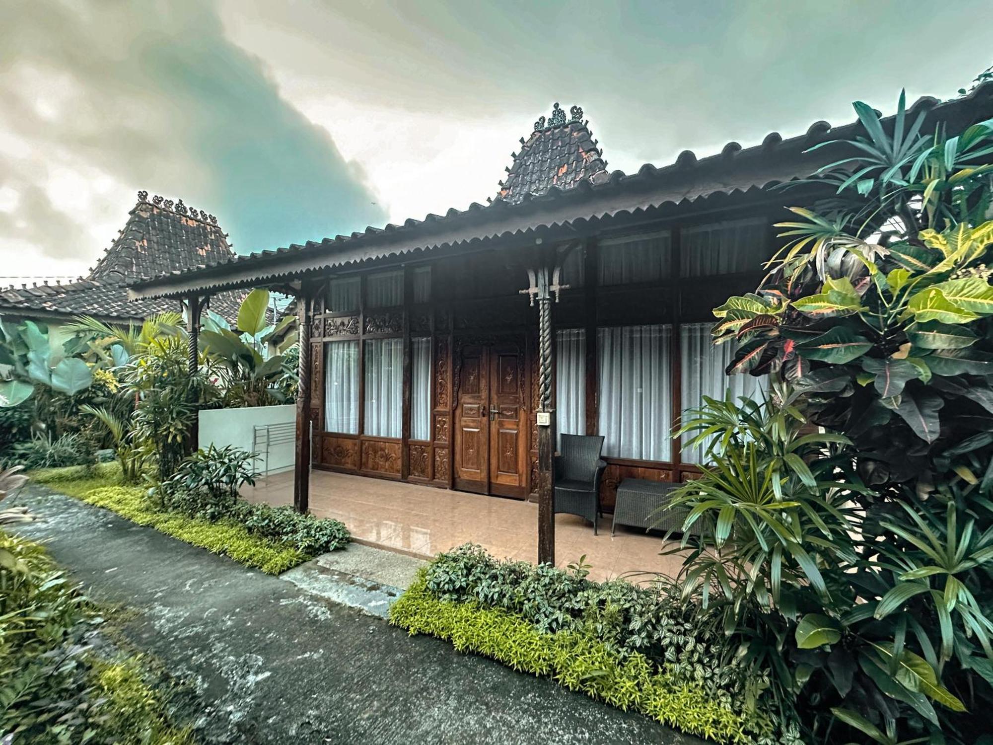 Kampoeng Joglo Abangan Ubud Esterno foto